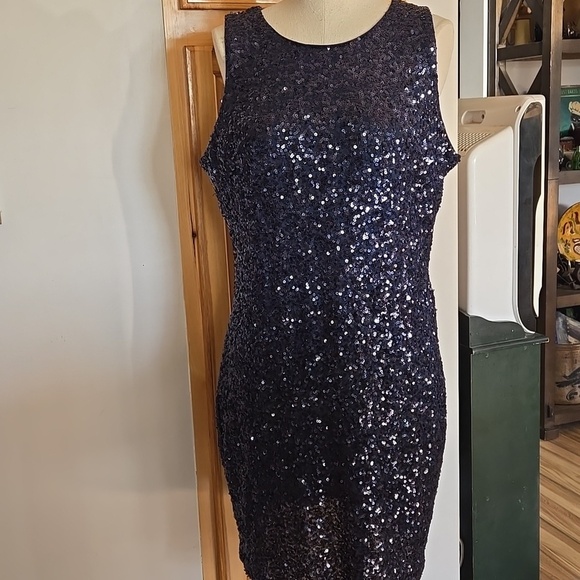 Badgley Mischka Dresses & Skirts - Badgley Mischka Sequin Cocktail Dress Navy Womens Size 14